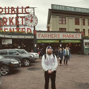 Meet your Posher, Troy